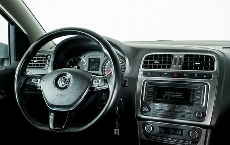 Volkswagen Polo VI (EU Market), 2019 год, 1 374 000 рублей, 14 фотография