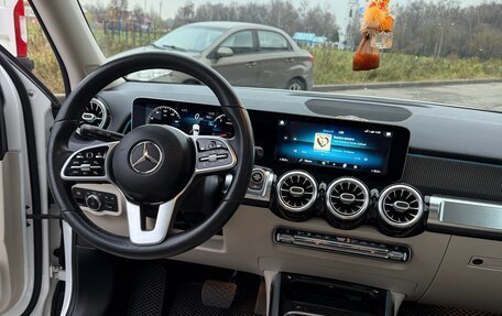 Mercedes-Benz GLB, 2019 год, 4 100 000 рублей, 10 фотография