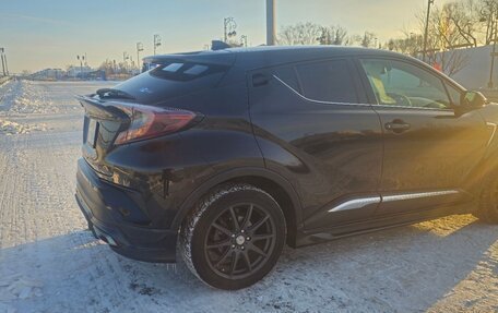 Toyota C-HR I рестайлинг, 2017 год, 2 160 000 рублей, 5 фотография