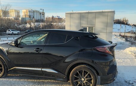 Toyota C-HR I рестайлинг, 2017 год, 2 160 000 рублей, 7 фотография