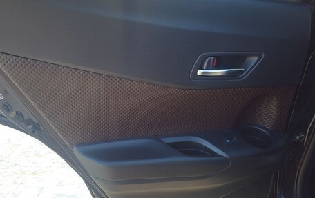 Toyota C-HR I рестайлинг, 2017 год, 2 160 000 рублей, 18 фотография