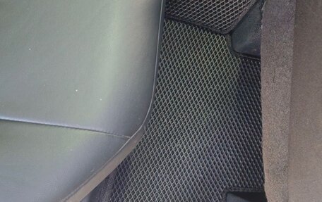 Toyota C-HR I рестайлинг, 2017 год, 2 160 000 рублей, 29 фотография