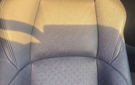 Toyota C-HR I рестайлинг, 2017 год, 2 160 000 рублей, 31 фотография