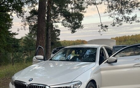 BMW 5 серия, 2019 год, 2 950 000 рублей, 1 фотография