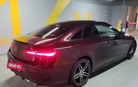 Mercedes-Benz E-Класс, 2019 год, 5 500 000 рублей, 3 фотография