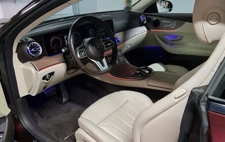 Mercedes-Benz E-Класс, 2019 год, 5 500 000 рублей, 7 фотография