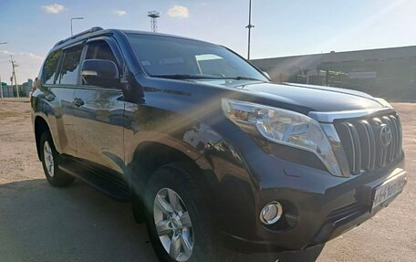Toyota Land Cruiser Prado 150 рестайлинг 2, 2013 год, 3 550 000 рублей, 6 фотография