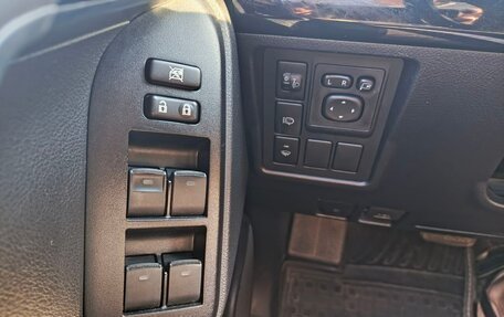 Toyota Land Cruiser Prado 150 рестайлинг 2, 2013 год, 3 550 000 рублей, 15 фотография