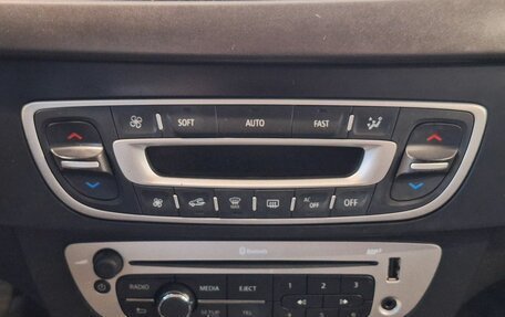 Renault Fluence I, 2015 год, 900 000 рублей, 9 фотография