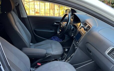 Volkswagen Polo VI (EU Market), 2016 год, 750 000 рублей, 19 фотография