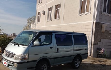 Toyota HiAce H50 H60 H70, 1987 год, 650 000 рублей, 3 фотография