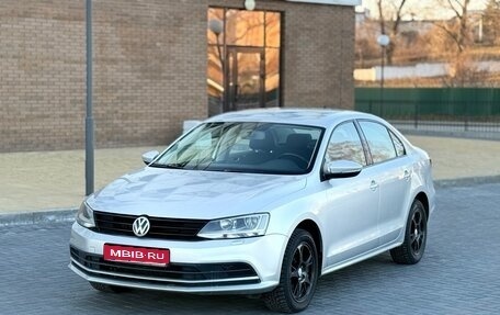 Volkswagen Jetta VI, 2015 год, 990 000 рублей, 1 фотография