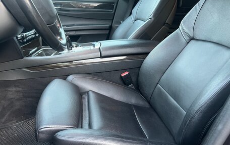 BMW 7 серия, 2015 год, 1 750 000 рублей, 19 фотография