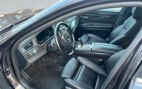 BMW 7 серия, 2015 год, 1 750 000 рублей, 17 фотография