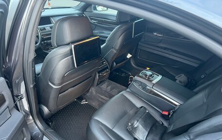 BMW 7 серия, 2015 год, 1 750 000 рублей, 18 фотография