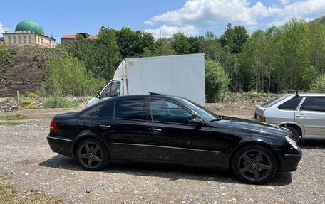 Mercedes-Benz E-Класс, 2002 год, 880 000 рублей, 2 фотография