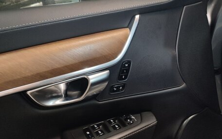 Volvo S90 II рестайлинг, 2017 год, 2 550 000 рублей, 12 фотография