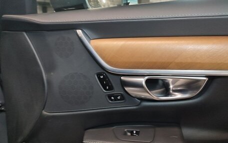 Volvo S90 II рестайлинг, 2017 год, 2 550 000 рублей, 31 фотография