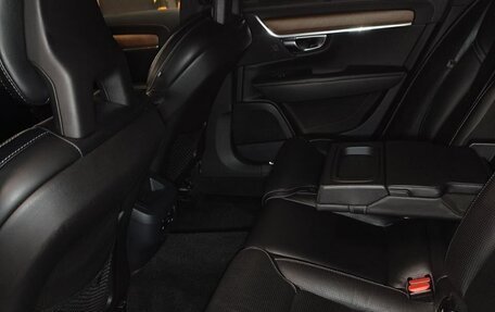 Volvo S90 II рестайлинг, 2017 год, 2 550 000 рублей, 25 фотография