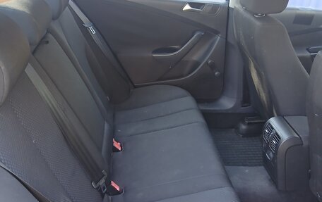 Volkswagen Passat B6, 2008 год, 595 000 рублей, 8 фотография