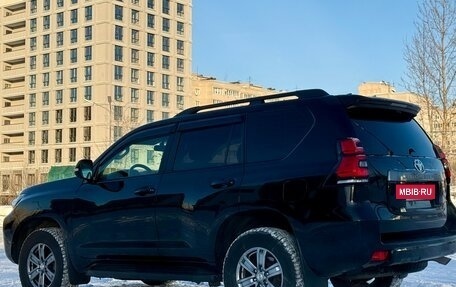 Toyota Land Cruiser Prado 150 рестайлинг 2, 2020 год, 4 300 000 рублей, 6 фотография