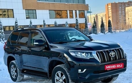 Toyota Land Cruiser Prado 150 рестайлинг 2, 2020 год, 4 300 000 рублей, 11 фотография