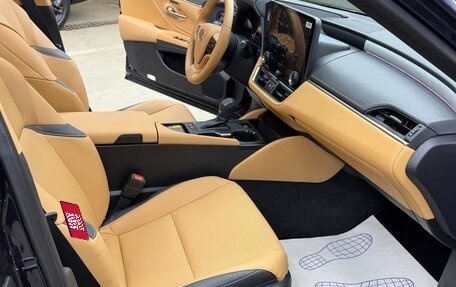 Lexus ES VII, 2025 год, 5 800 000 рублей, 31 фотография