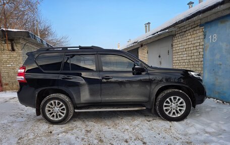 Toyota Land Cruiser Prado 150 рестайлинг 2, 2015 год, 3 950 000 рублей, 5 фотография