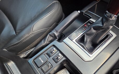 Toyota Land Cruiser Prado 150 рестайлинг 2, 2015 год, 3 950 000 рублей, 14 фотография