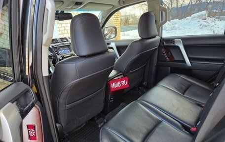 Toyota Land Cruiser Prado 150 рестайлинг 2, 2015 год, 3 950 000 рублей, 11 фотография