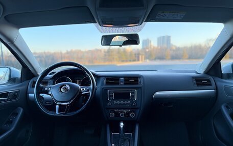 Volkswagen Jetta VI, 2015 год, 990 000 рублей, 10 фотография