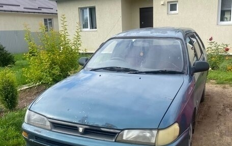 Toyota Sprinter VIII (E110), 1994 год, 250 000 рублей, 2 фотография