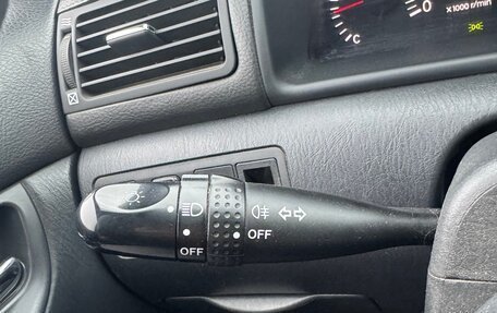 Toyota Corolla, 2004 год, 450 000 рублей, 19 фотография