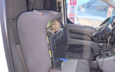 Peugeot Expert, 2018 год, 1 950 000 рублей, 11 фотография