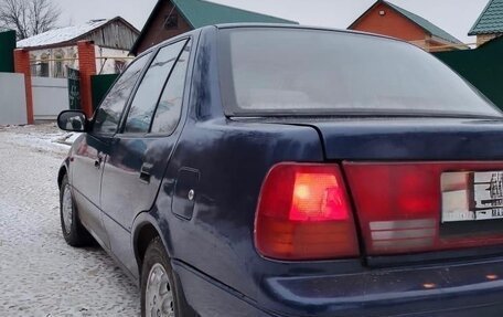 Suzuki Swift II, 2001 год, 250 000 рублей, 2 фотография