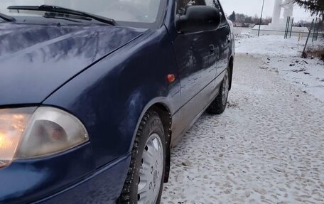 Suzuki Swift II, 2001 год, 250 000 рублей, 15 фотография