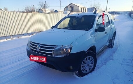 Renault Duster I рестайлинг, 2014 год, 575 000 рублей, 2 фотография