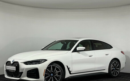 BMW i4, 2022 год, 5 500 000 рублей, 1 фотография