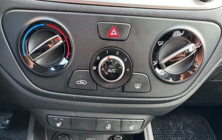 Hyundai Solaris II рестайлинг, 2019 год, 1 650 000 рублей, 26 фотография