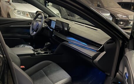 Toyota Camry, 2025 год, 4 450 000 рублей, 9 фотография