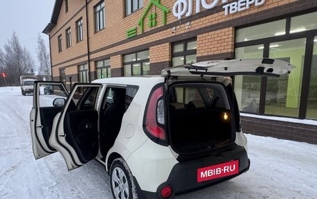 KIA Soul II рестайлинг, 2015 год, 1 200 000 рублей, 13 фотография