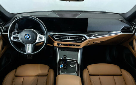 BMW i4, 2022 год, 5 500 000 рублей, 11 фотография