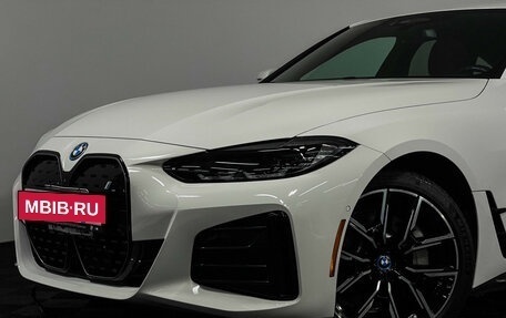 BMW i4, 2022 год, 5 500 000 рублей, 22 фотография