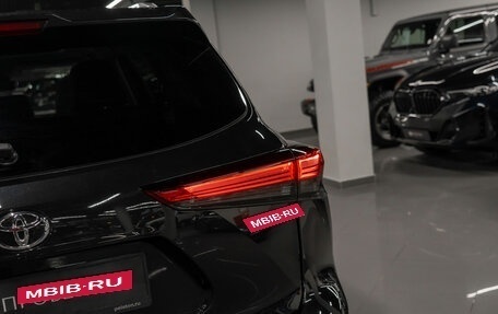 Toyota Highlander, 2025 год, 5 800 000 рублей, 32 фотография