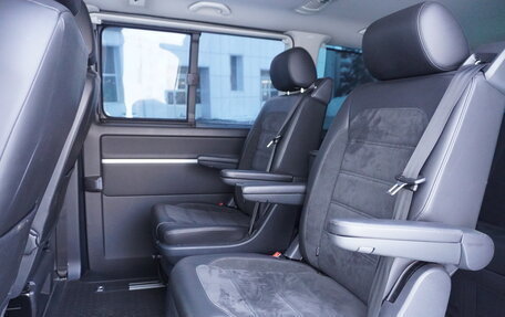 Volkswagen Multivan T6 рестайлинг, 2015 год, 4 250 000 рублей, 12 фотография