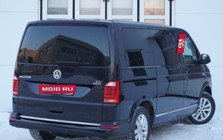 Volkswagen Multivan T6 рестайлинг, 2015 год, 4 250 000 рублей, 2 фотография