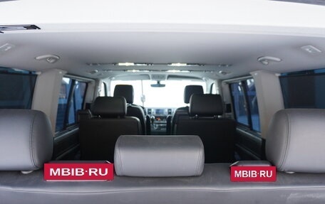 Volkswagen Multivan T6 рестайлинг, 2015 год, 4 250 000 рублей, 26 фотография