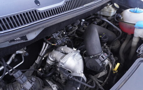 Volkswagen Multivan T6 рестайлинг, 2015 год, 4 250 000 рублей, 30 фотография