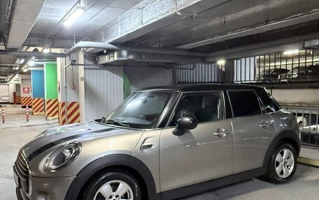 MINI Hatch, 2018 год, 2 100 000 рублей, 3 фотография