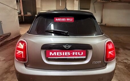 MINI Hatch, 2018 год, 2 100 000 рублей, 4 фотография